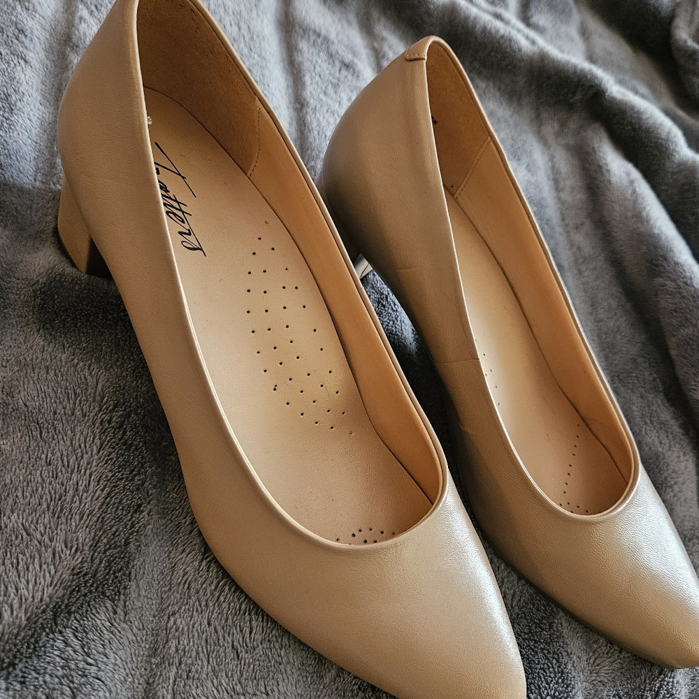 Trotters Kari Pump